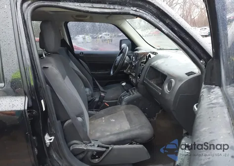 2014 Jeep Patriot Latitude из США, поврежденный, VIN 1C4NJRFB3ED885763